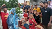 Politik Kemanusiaan, Legislator NasDem Mahmud Beri Bantuan Korban Banjir Kodam 3 Katimbang Makassar