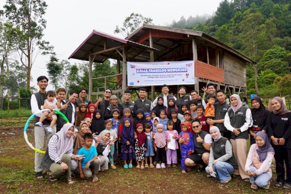 Kalla Translog Gelar Kegiatan CSR Mengajar-Berbagi di Desa Babangen Bantaeng