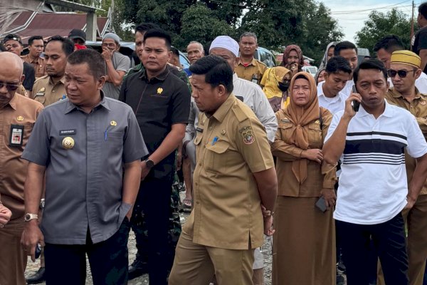 Bareng Legislator NasDem Abd Rahman Tinjau Jembatan Roboh, Bupati Sidrap Terpilih Syaharuddin Alrif Janji Perbaikan Cepat