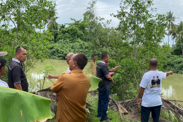 Terima Keluhan Soal Erosi Sungai, Ketua Fraksi NasDem Sulsel Muhammad Sadar Langsung Turun Tinjau Lokasi