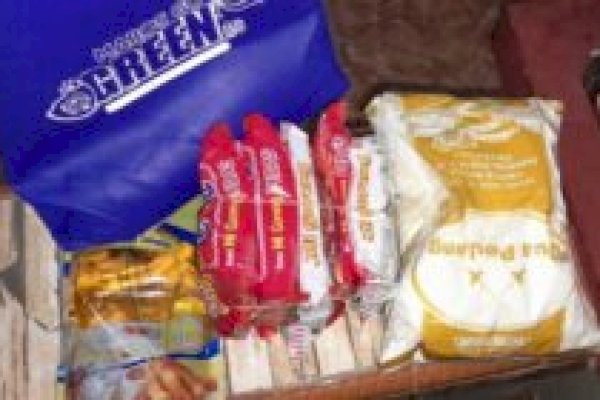 Beredar, Paket Sembako Berlogo Pemkab dan Contoh Kertas Suara