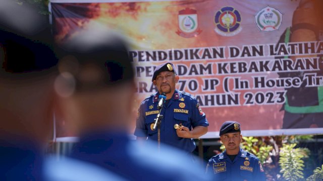 Damkar Makassar Rayakan Hari Ibu dengan Pesan Penuh Makna