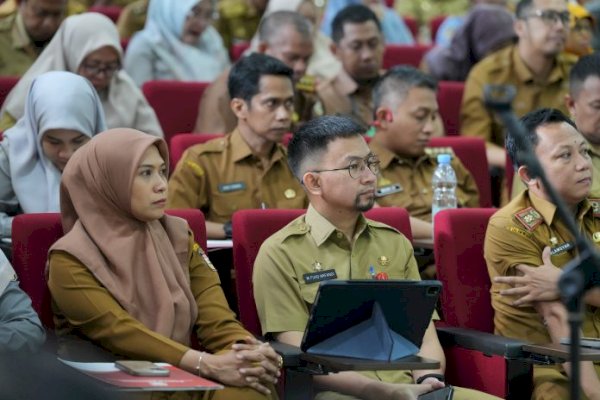 Firman Pagarra Hadiri Rapat Monitoring Evaluasi APBD Triwulan III
