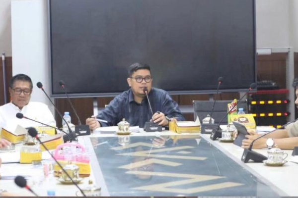 Rapat Monev Komisi A DPRD Makassar, Diskusikan Kendala dan Beri Solusi SKPD untuk Capai Target yang Maksimal