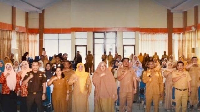 Suhartina Buka Penyuluhan dan Kampanye Lingkungan Hidup