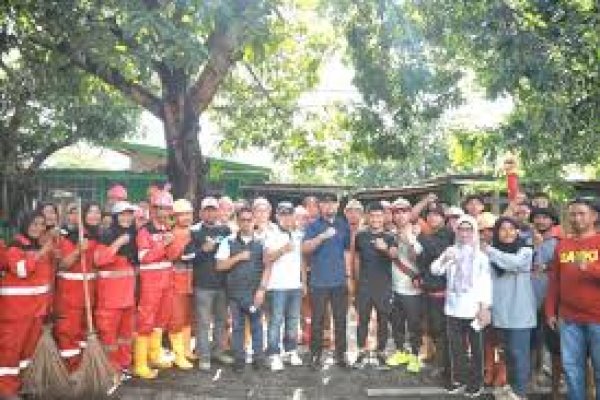 Camat Mamajang Dampingi Pjs Wali Kota Makassar Tinjau Sabtu Bersih