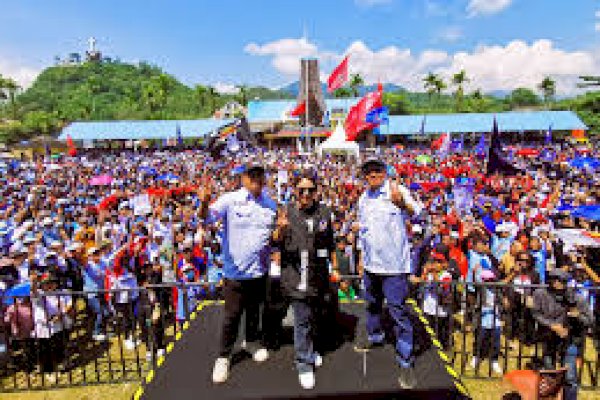 Lautan Manusia Meriahkan Kampanye Akbar Dedy-Andrew di Toraja Utara