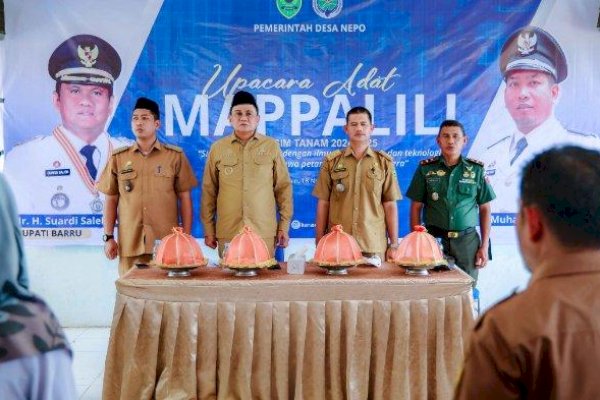 Bupati Barru Ajak Petani Lestarikan Tradisi Mappalili, Dorong Peningkatan Produksi Pertanian