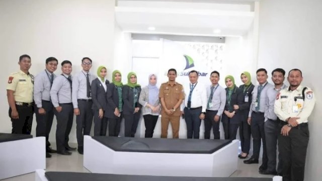 Pjs. Bupati Majene Resmikan Kantor PT. Bank Sulselbar