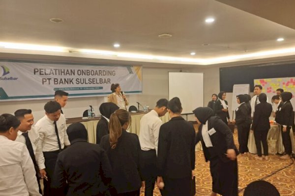 PT PKSS Makassar Latih Karyawan Baru Bank Sulselbar Soal General Banking dan Integrity Building