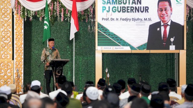 Penjabat Gubernur Sulsel Prof Fadjry Djufry.