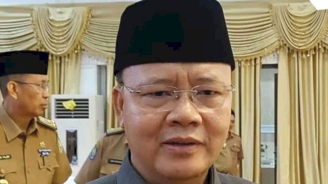 Rohidin Mersyah.