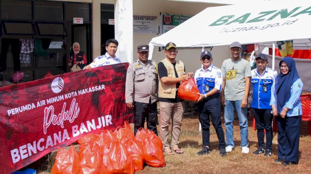 Peduli Korban Bencana Banjir, Dirut PDAM Makassar Gerak Cepat Bawa Bantuan Ke Lokasi Terdampak