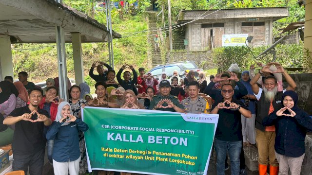 Tim Kalla Beton melaksanakan penanaman pohon di Desa Lonjoboko, Gowa.