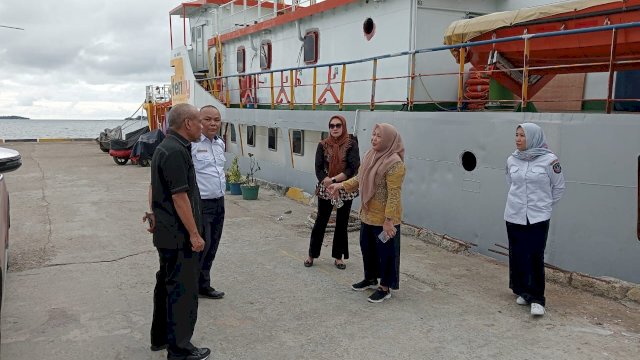 Komisi D DPRD Sulsel Tinjau Pelabuhan Maccini Baji Pangkep.