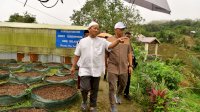 Kunjungi Pesantren Alam Indonesia di Barru, Prof Fadjry Djufry Siap Bantu Bibit Ternak Varietas Unggul