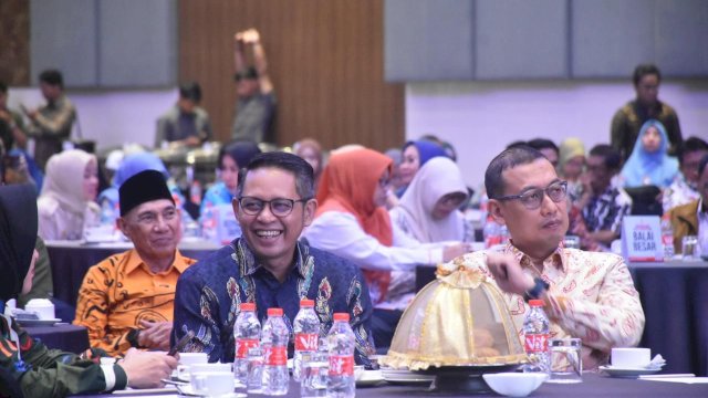 Ketua DPRD Makassar, Supratman.