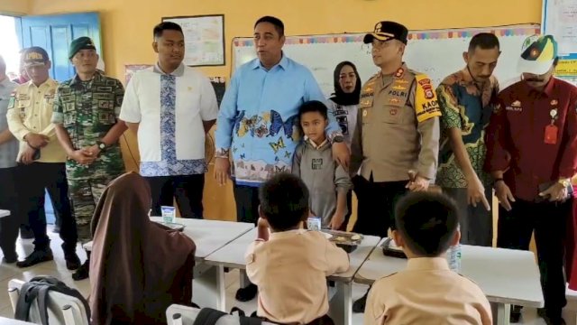 Bupati Maro, Chaidir Syam Bersama Forkopimda Maros Tinjau Pelaksanaan MBG Apdesi