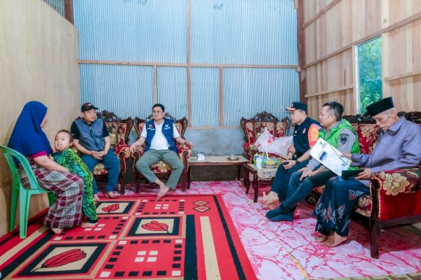 Wujud Tali Asih, Bupati Barru Kunjungi Keluarga Korban Tenggelam Pacciro