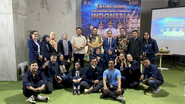 Plt Kadis Kominfo Makassar Hadiri Peluncuran Akademi Multimedia Indonesia.