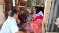 Pemkab Soppeng Salurkan Bantuan untuk Penyandang Disabilitas di Desa Marioritenggnga