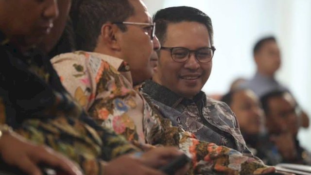 Ketua DPRD Makassar Supratman bersama Walikota Danny di kantor BPK.