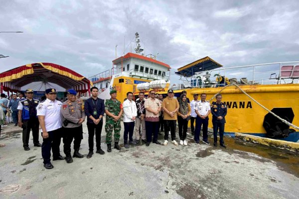 Bupati Pangkep Yusran Resmikan Tambahan Rute KMP Arwana: Perjalanan Warga Lebih Safety