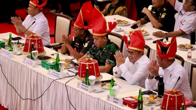 Danny Pomanto Paparkan Program Food Security Dihadapan Menko Zulkifli Hasan.