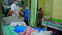 Bupati Pangkep Yusran Kunjungi Pasien DBD dan Beri Pesan ke Warga: Jaga Kebersihan Lingkungan-Jajanan untuk Anak