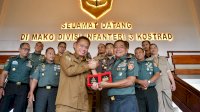 Perkuat Kolaborasi di Jajaran Forkopimda, Prof Fadjry Djufry Kunjungan Silaturahmi ke Mako Pangdivif 3 Kostrad di Gowa