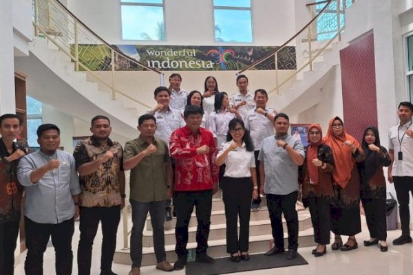 Maksimalkan PAD, Pemkab Lutim Dampingi DPRD Lakukan Konsultasi di Tana Toraja Terkait Pembangunan Rumah Adat