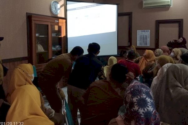 Puluhan  Tenaga Honorer Kategori 2 Adukan Nasibnya ke DPRD Bantaeng