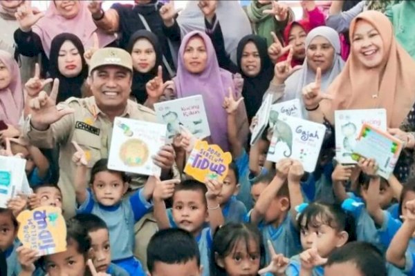 Wakaf Buku Bupati Chaidir Syam Perkuat TGM Maros