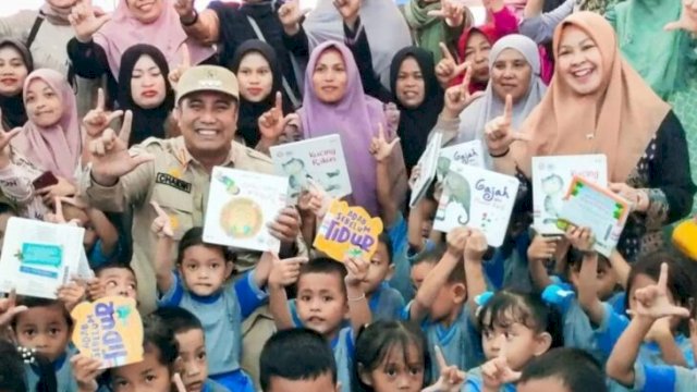 Wakaf Buku Bupati Chaidir Syam Perkuat TGM Maros