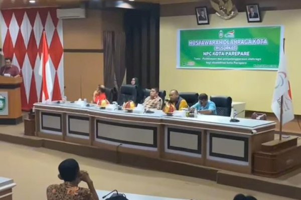 Ketua DPRD Kaharuddin Kadir Hadiri dan Buka Kegiatan Musorkot NPC Parepare