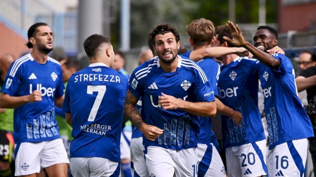 Klub Como Liga Italia.(F-INT)