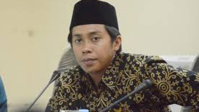 Ketua DPRD Enrekang Ikrar Eran Batu.