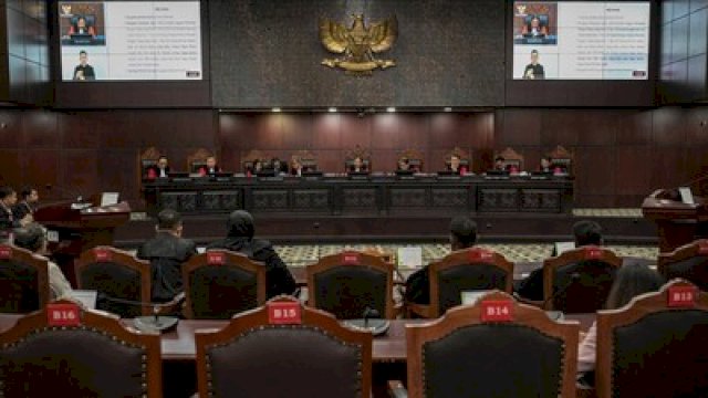 Sidang MK.