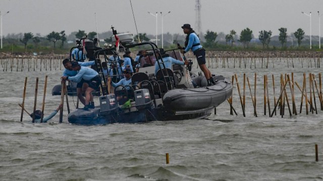 Pagar Laut di Tangerang Dicabut.