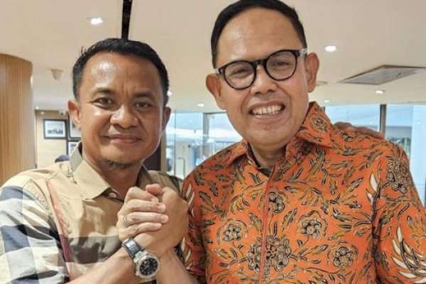 Andi Asman Sulaiman-Andi Akmal Bupati Bone Terpilih Ukur Baju