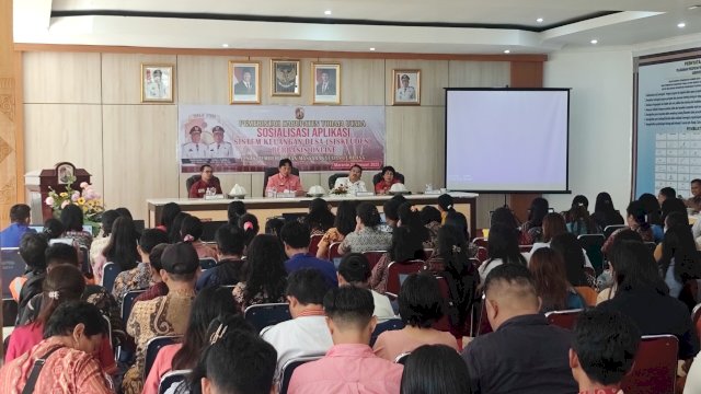 Sekda Toraja Utara Salvius Pasang Dorong Pemerintah Lembang Kelola Keuangan Desa Berbasis Digital.