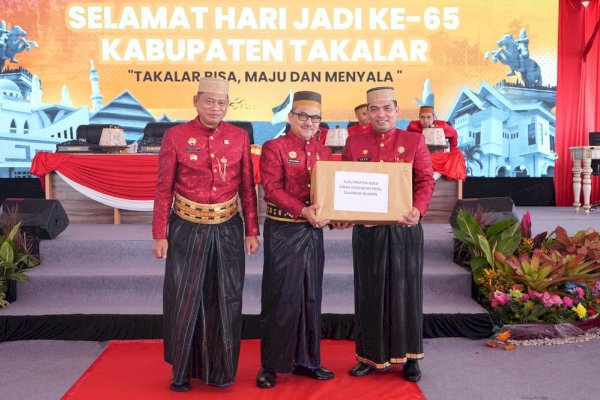 Pemkab Takalar Terima Bantuan Hibah Rumah Ibadah Hingga Bufferstock Logistik Penanggulangan Bencana dari Pemprov Sulsel