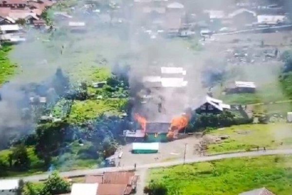 Puncak Jaya Membara, Upaya Perdamaian Terhenti, Warga Jadi Korban-10 Rumah Dibakar