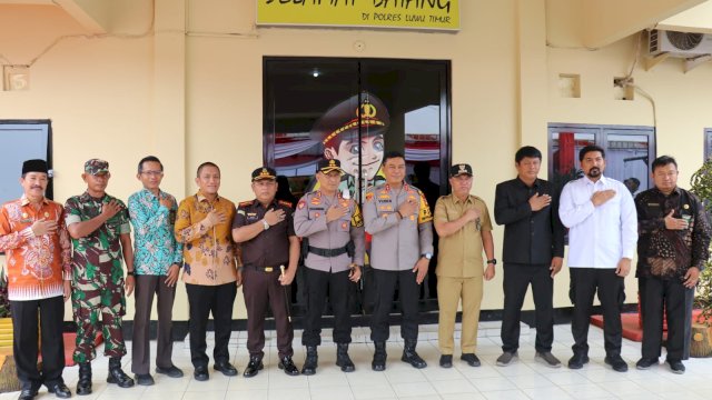 Bupati Luwu Timur Terpilih Irwan Bachri Syam turut hadir dalam Menyamput Kapolda Sulsel.