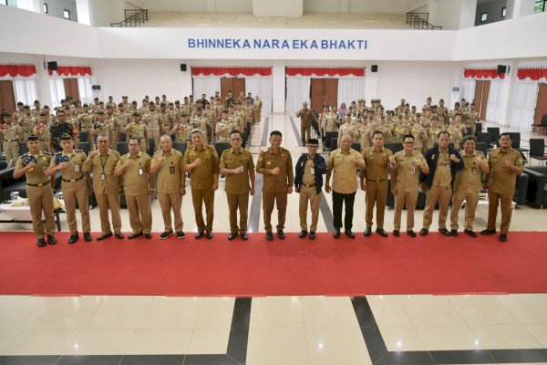 Prof Fadjry Djufry Beri Kuliah Umum di Kampus IPDN: Kejujuran dan Integritas Kunci Kesuksesan