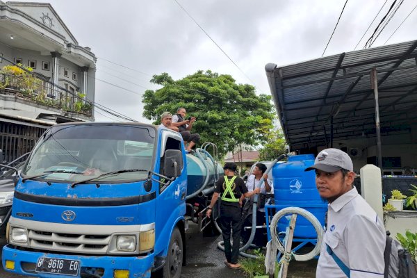 PDAM Makassar Salurkan Air Bersih ke Korban Terdampak Banjir