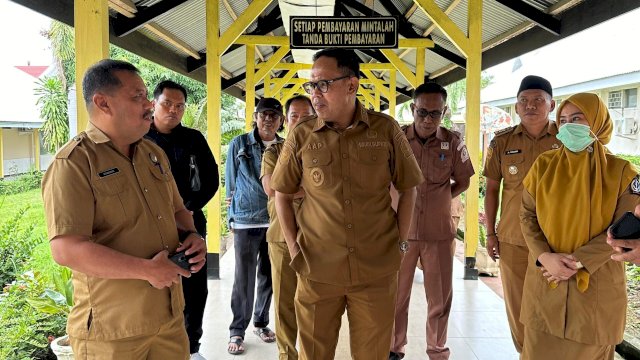 Wakil Bupati Bone Akmal Pasluddin Sidak RSUD Tenriawaru.