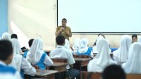 Kominfo Goes to School di SMP 10 Makassar: Edukasi Keamanan Digital untuk Generasi Muda