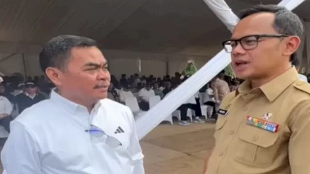 Bupati Terpilih Zadrak Tombeg bersama Wamendagri Bima Arya.