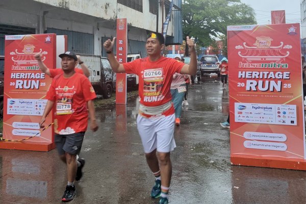 Hujan Tak Surutkan Semangat! Heritage Run Cap Go Meh 2025 Sukses Digelar